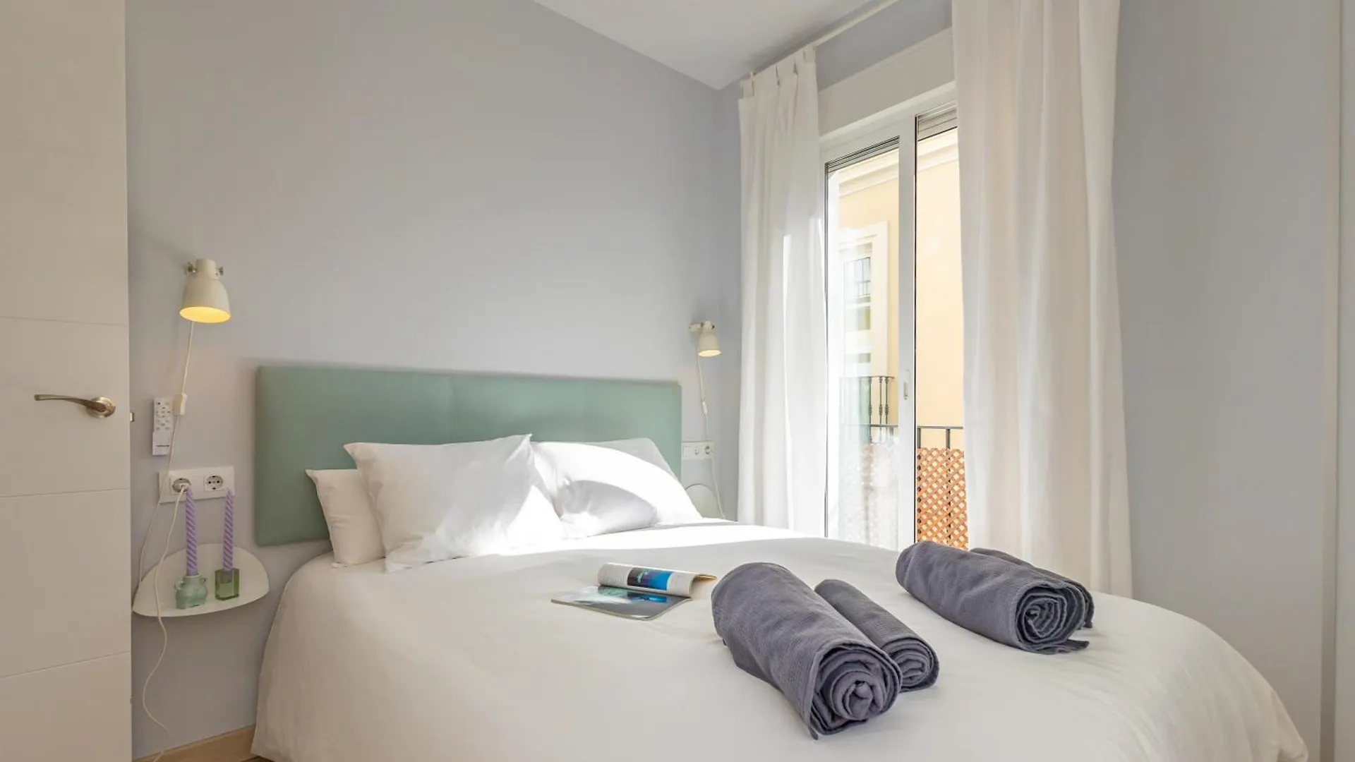 Charming 2 Bedroom Apartment At Iconic Triana Neighborhood By Ocityzen Sewilla 0*,