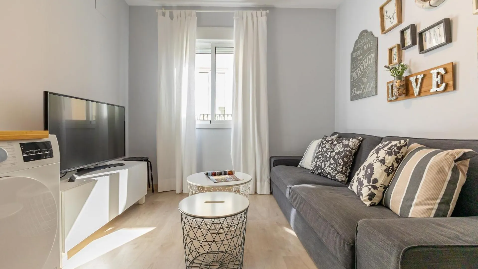 Charming 2 Bedroom Apartment At Iconic Triana Neighborhood By Ocityzen Sewilla