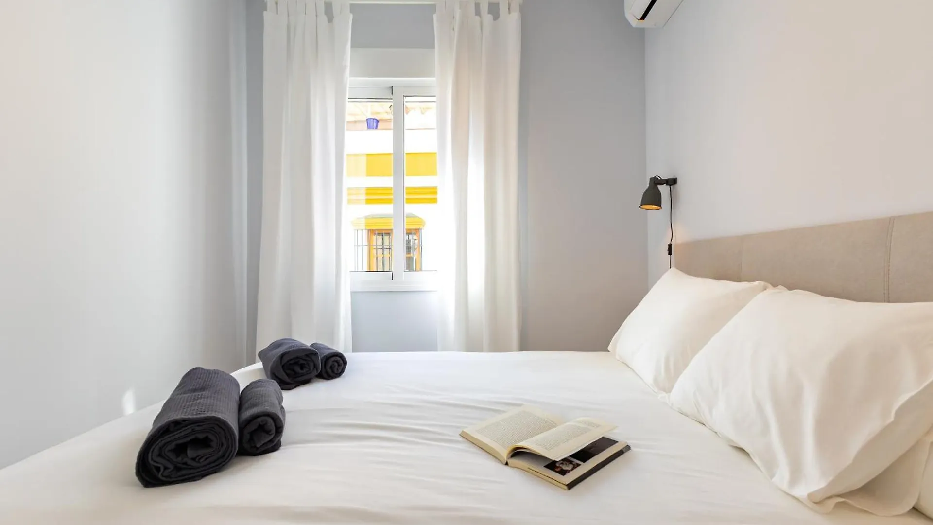 Charming 2 Bedroom Apartment At Iconic Triana Neighborhood By Ocityzen Sewilla